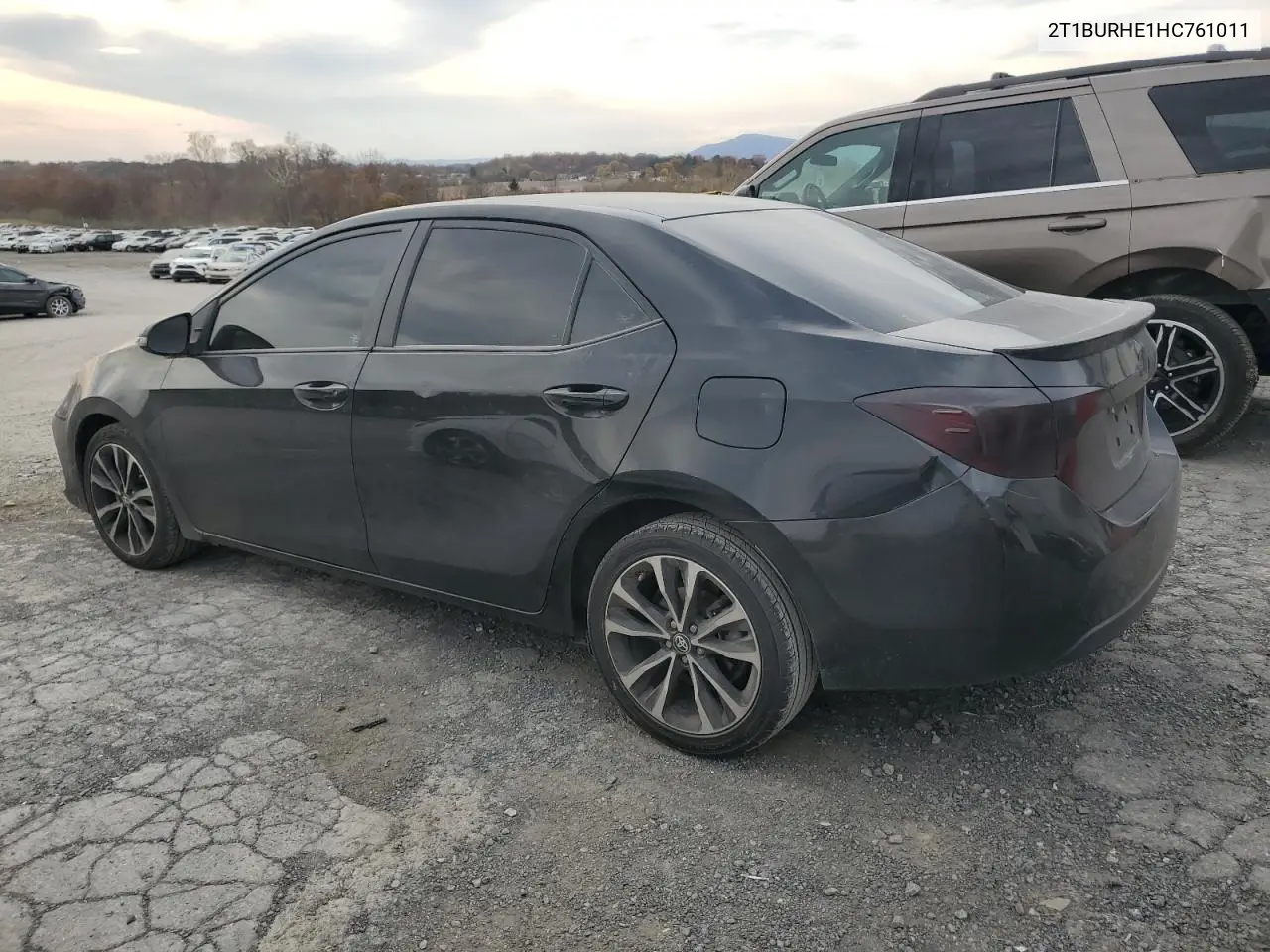 2T1BURHE1HC761011 2017 Toyota Corolla L