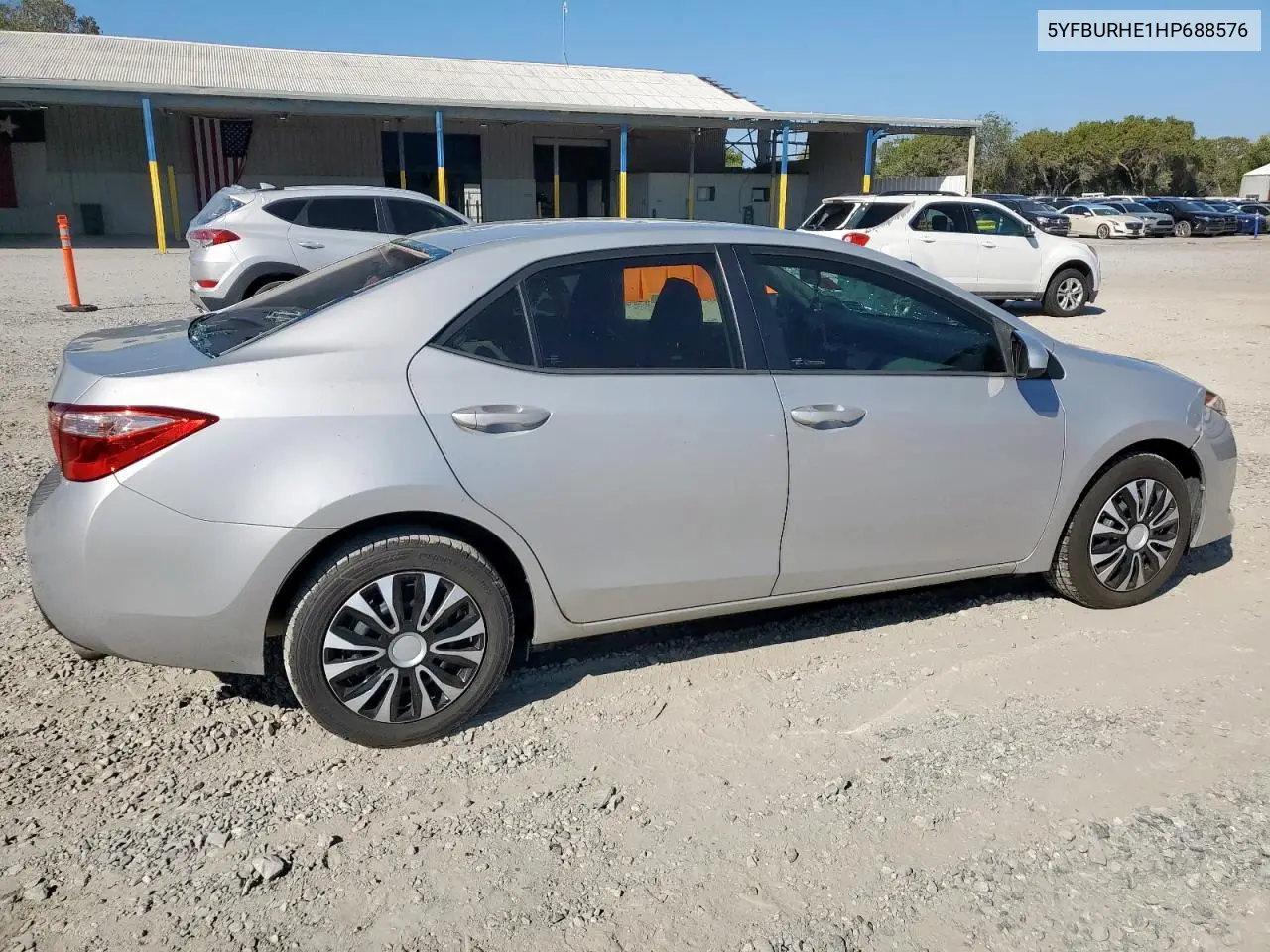 5YFBURHE1HP688576 2017 Toyota Corolla L