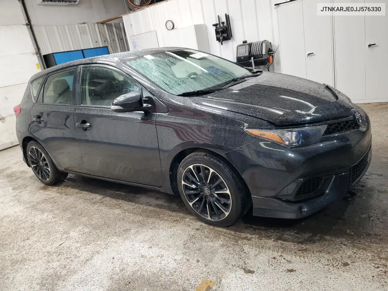 JTNKARJE0JJ576330 2018 Toyota Corolla Im
