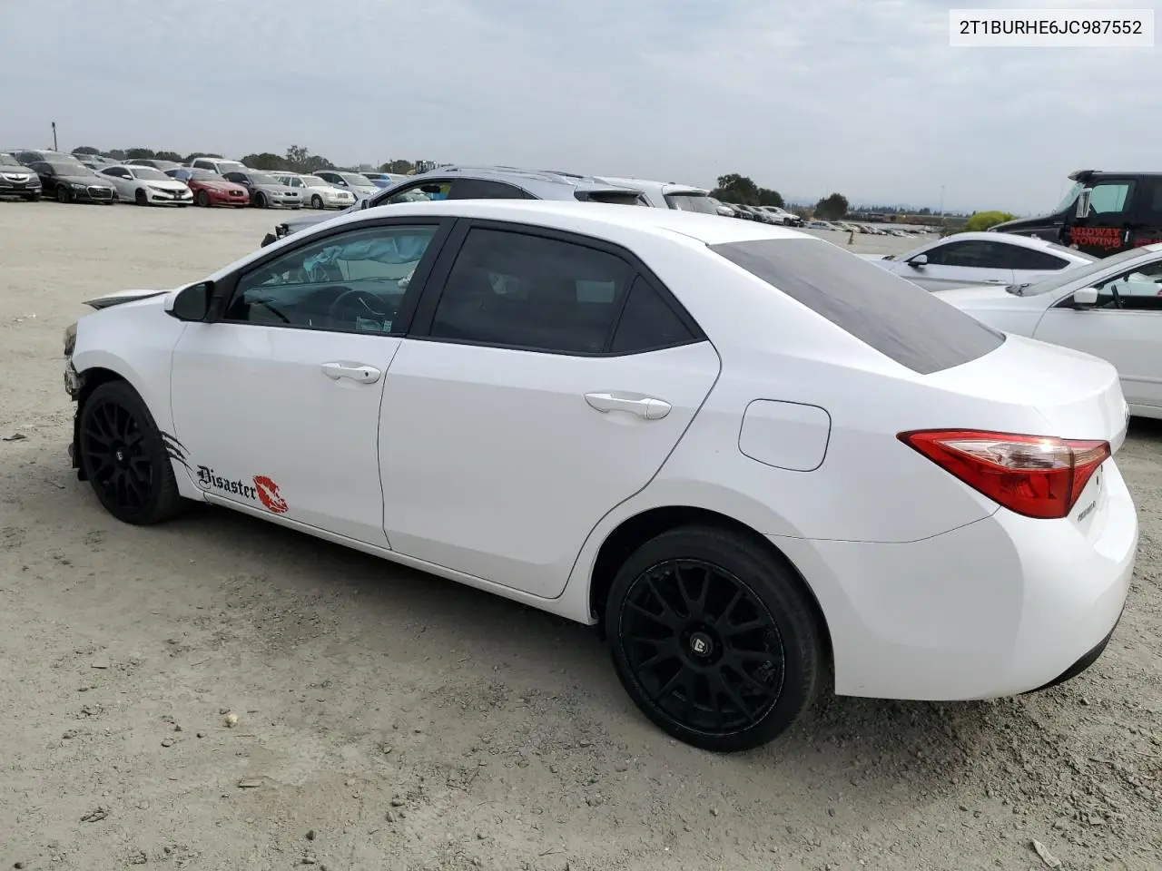 2T1BURHE6JC987552 2018 Toyota Corolla L