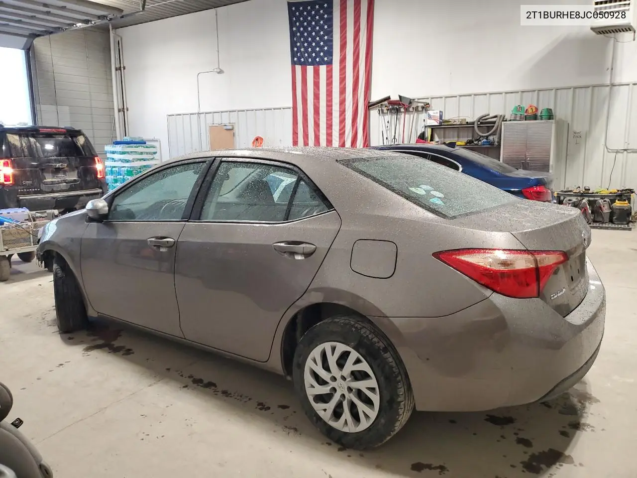 2T1BURHE8JC050928 2018 Toyota Corolla L
