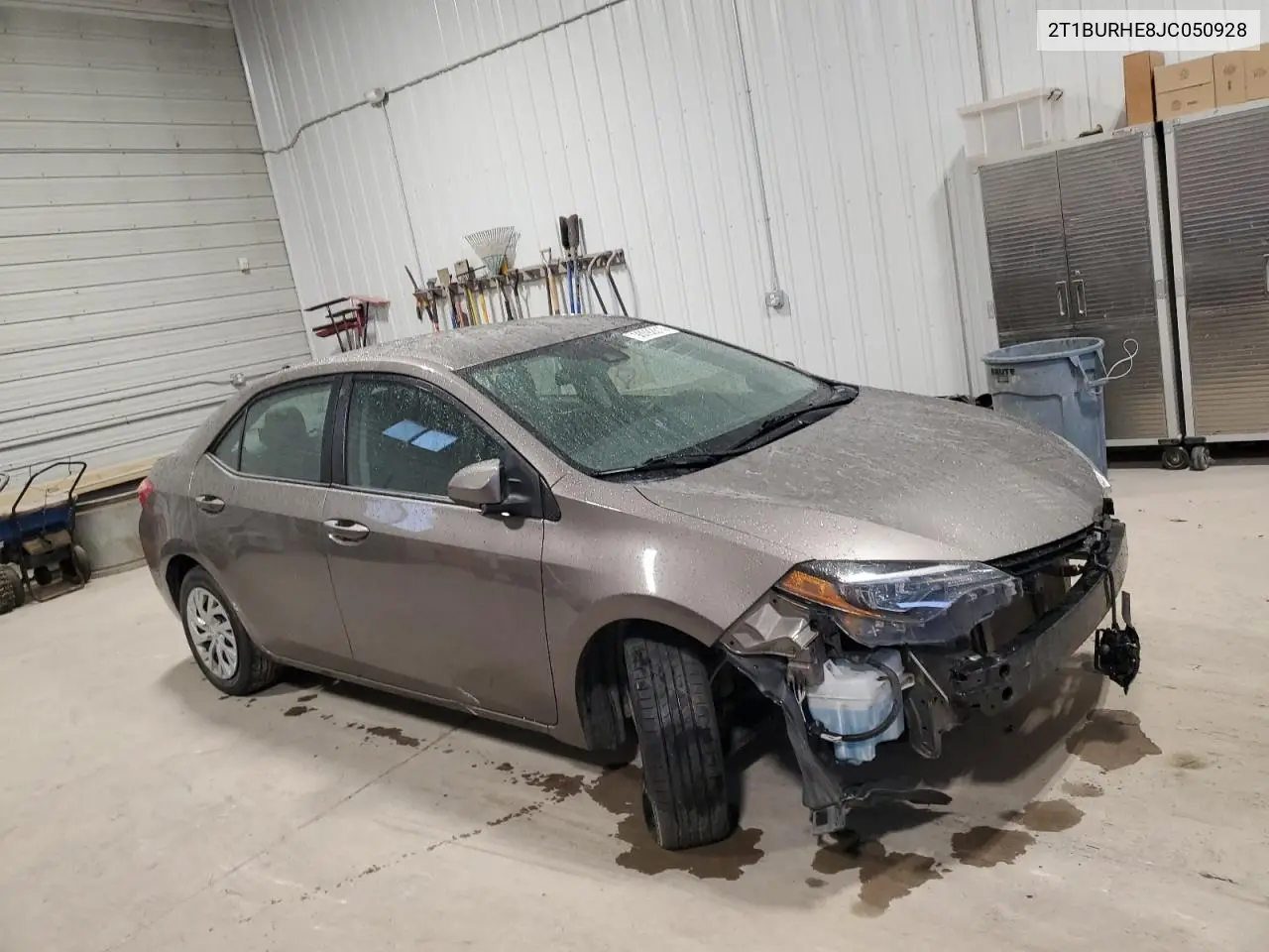 2T1BURHE8JC050928 2018 Toyota Corolla L