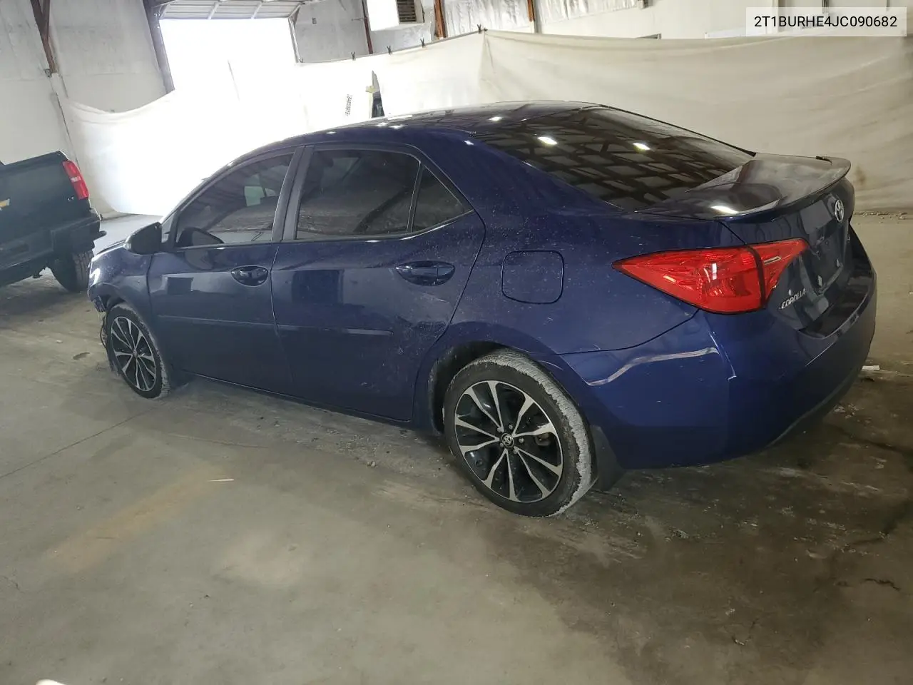 2T1BURHE4JC090682 2018 Toyota Corolla L