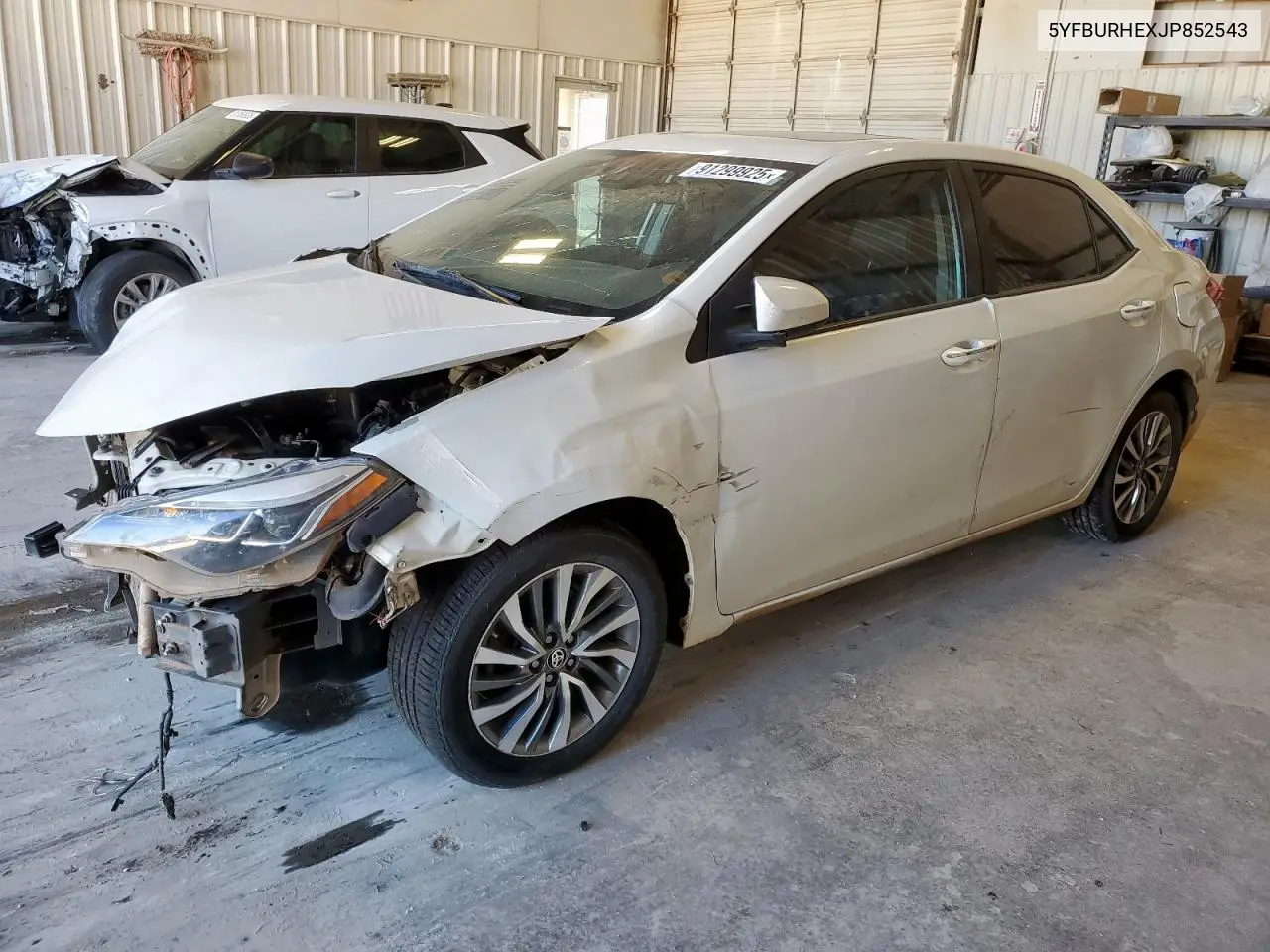 5YFBURHEXJP852543 2018 Toyota Corolla L