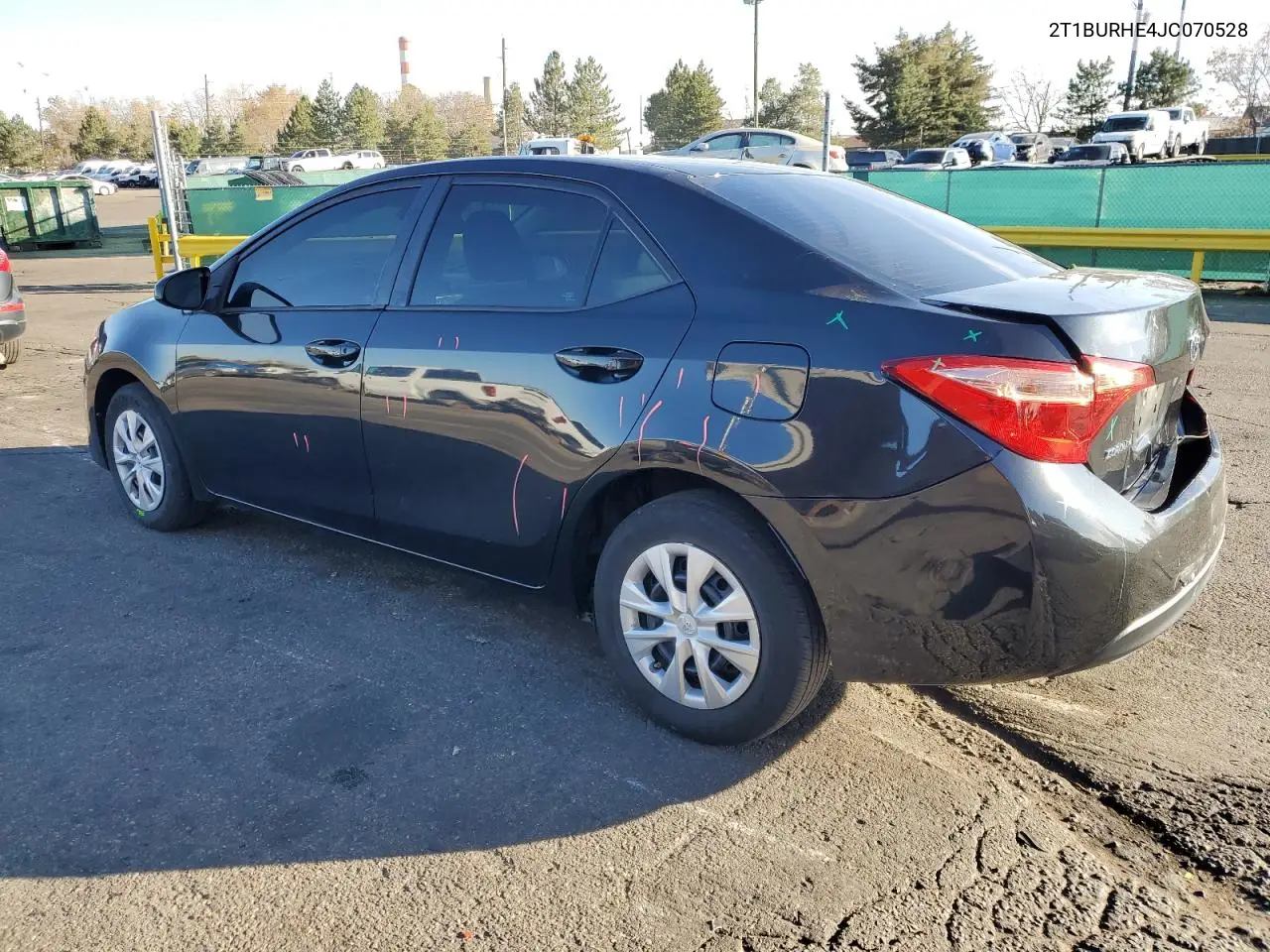 2T1BURHE4JC070528 2018 Toyota Corolla L
