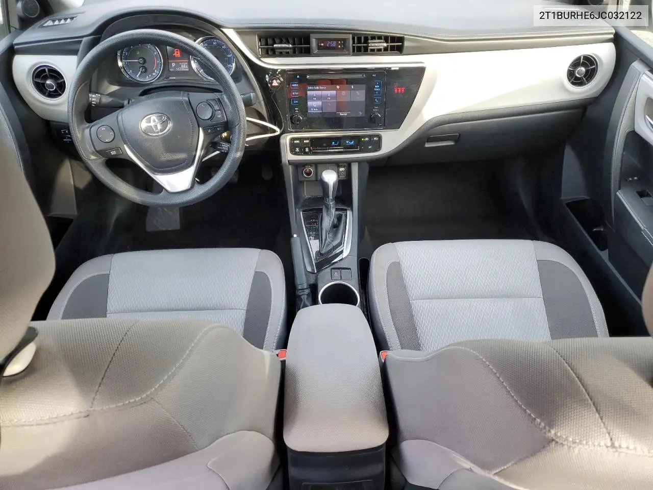 2T1BURHE6JC032122 2018 Toyota Corolla L
