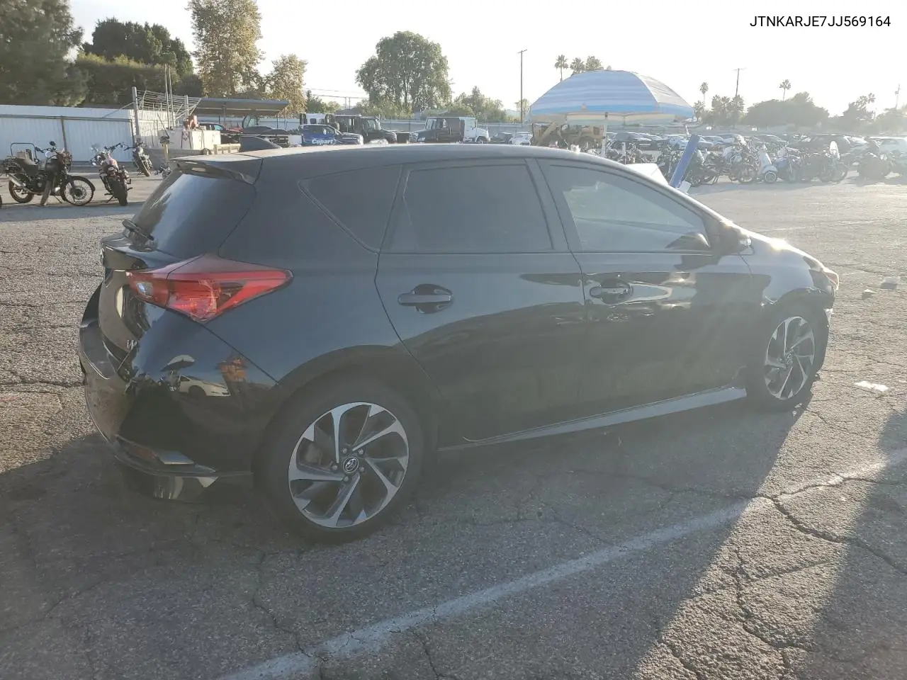 JTNKARJE7JJ569164 2018 Toyota Corolla Im