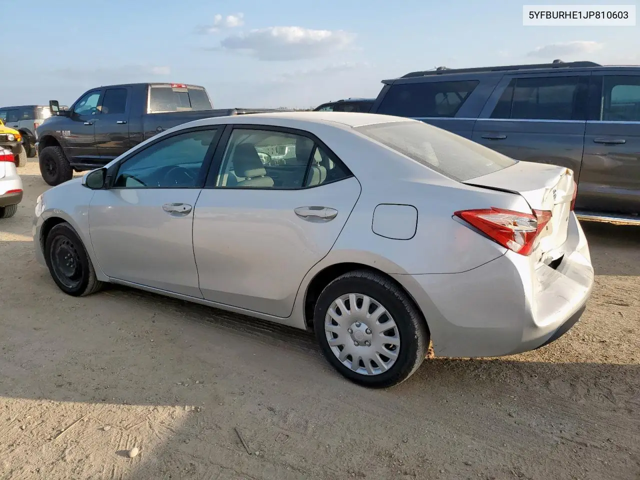 5YFBURHE1JP810603 2018 Toyota Corolla L