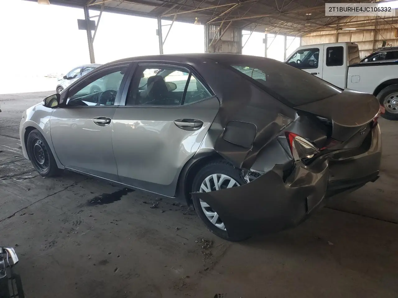 2T1BURHE4JC106332 2018 Toyota Corolla L