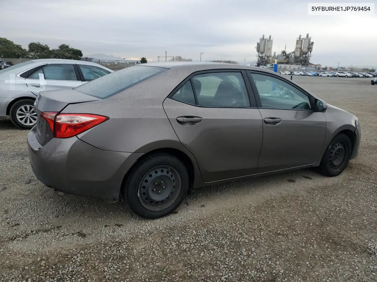 5YFBURHE1JP769454 2018 Toyota Corolla L
