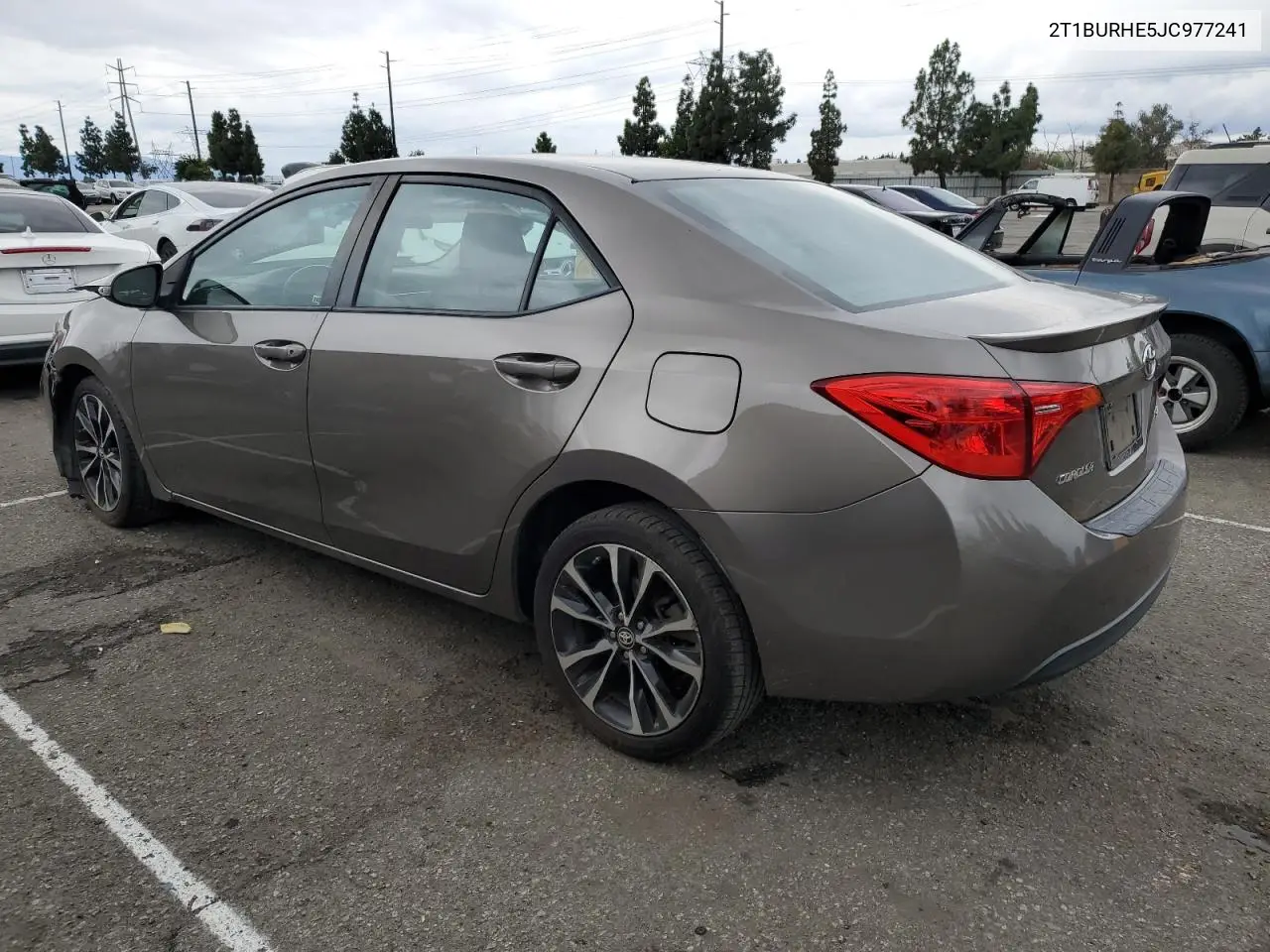 2T1BURHE5JC977241 2018 Toyota Corolla L
