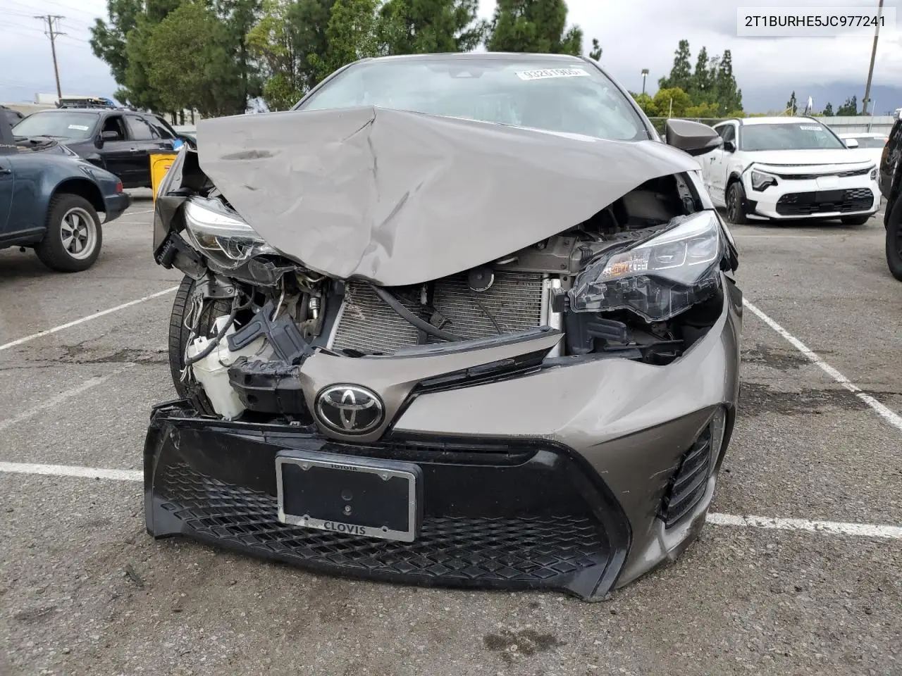 2T1BURHE5JC977241 2018 Toyota Corolla L