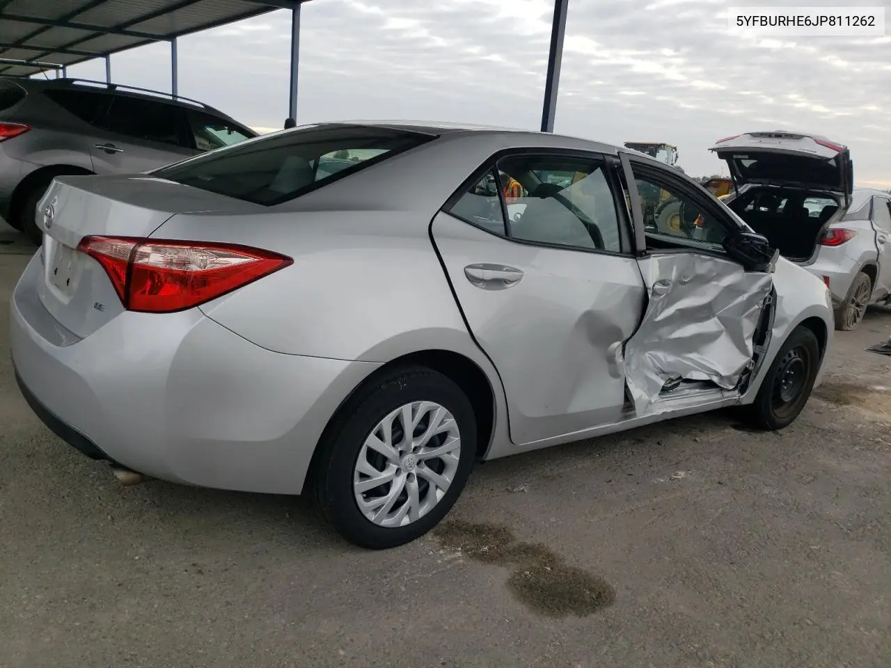 5YFBURHE6JP811262 2018 Toyota Corolla L