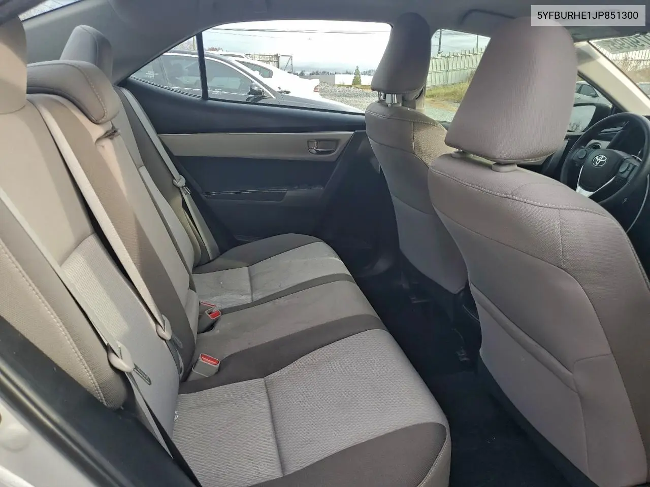 5YFBURHE1JP851300 2018 Toyota Corolla L