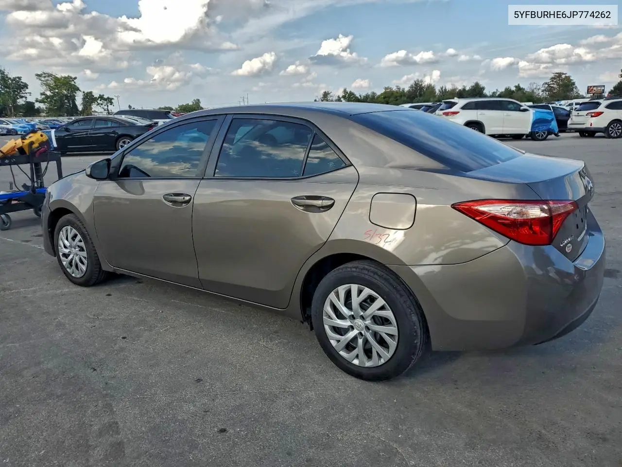 5YFBURHE6JP774262 2018 Toyota Corolla L