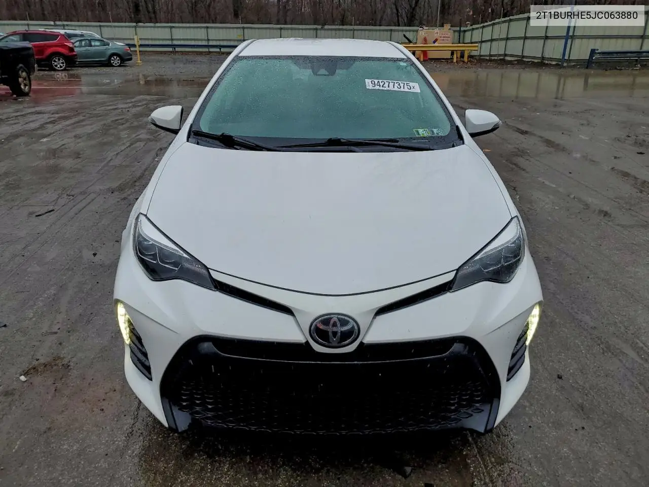 2T1BURHE5JC063880 2018 Toyota Corolla L