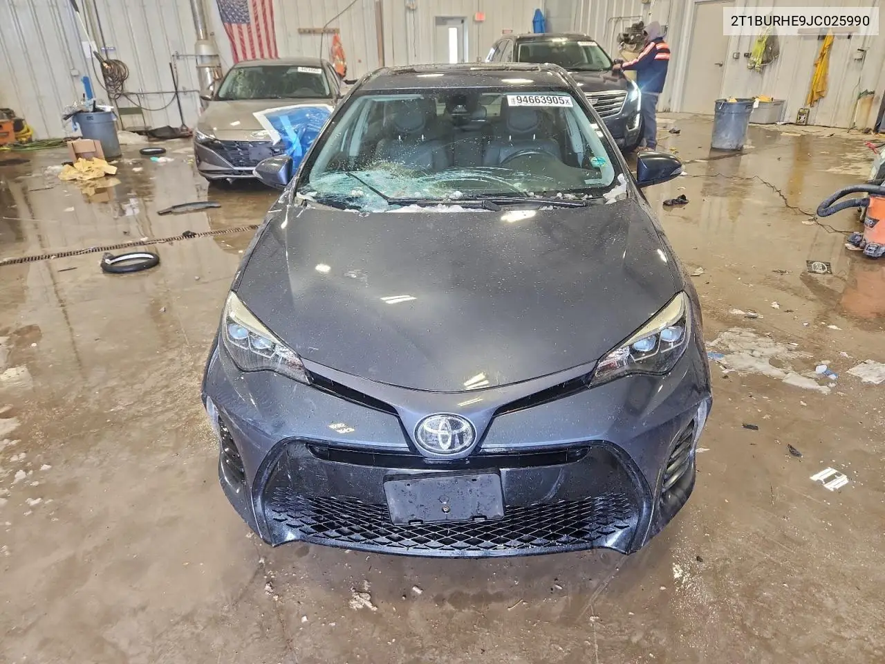 2T1BURHE9JC025990 2018 Toyota Corolla L