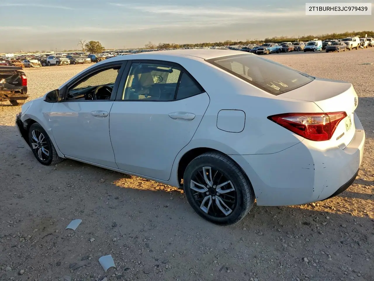2T1BURHE3JC979439 2018 Toyota Corolla L