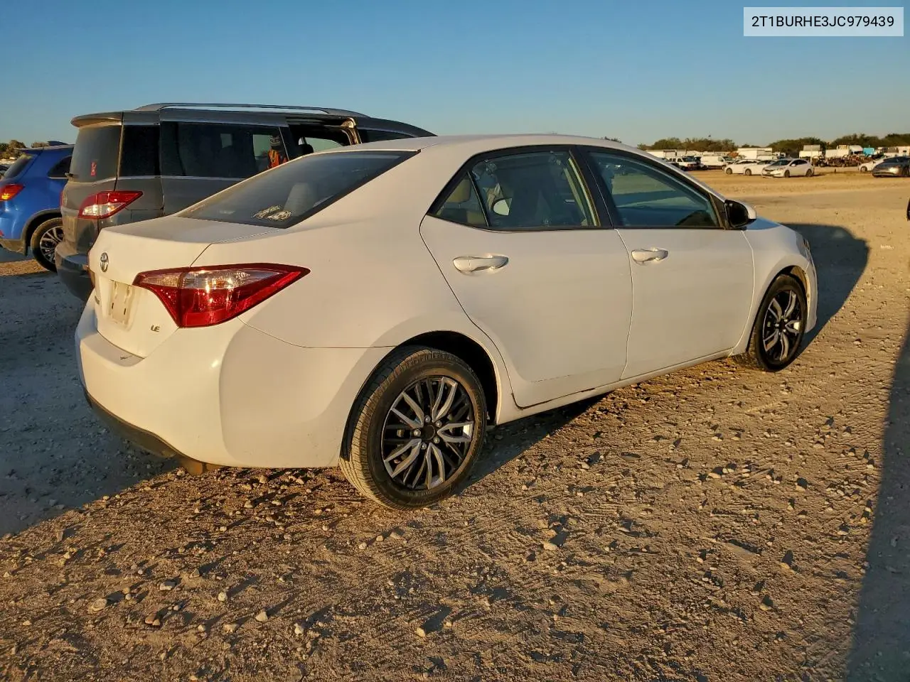 2T1BURHE3JC979439 2018 Toyota Corolla L