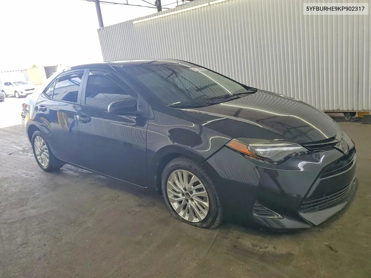 5YFBURHE9KP902317 2019 Toyota Corolla Le