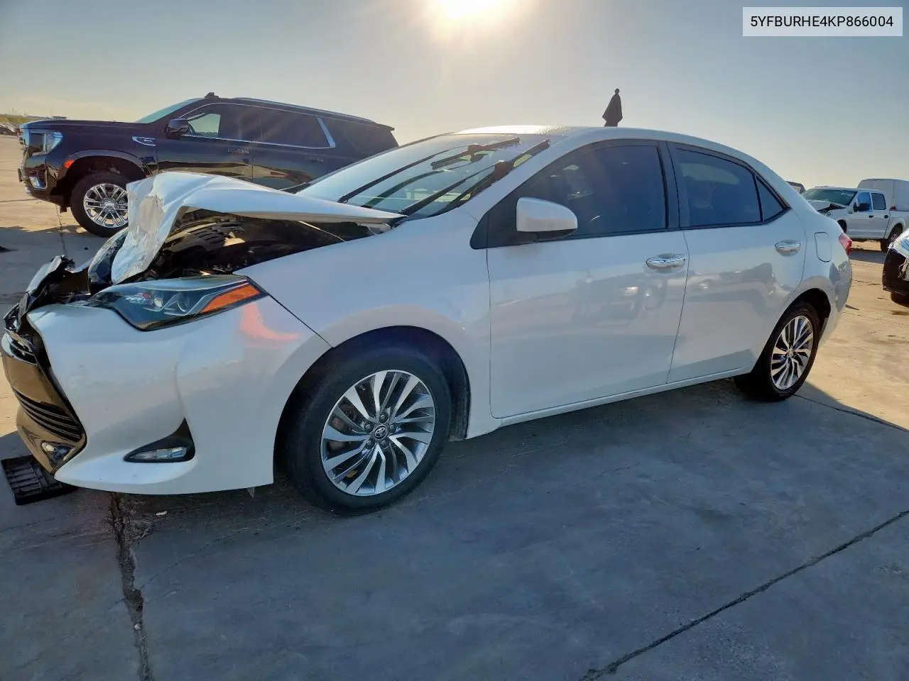 5YFBURHE4KP866004 2019 Toyota Corolla L