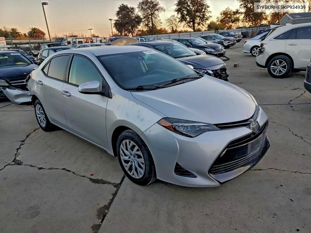 5YFBURHE5KP934939 2019 Toyota Corolla L