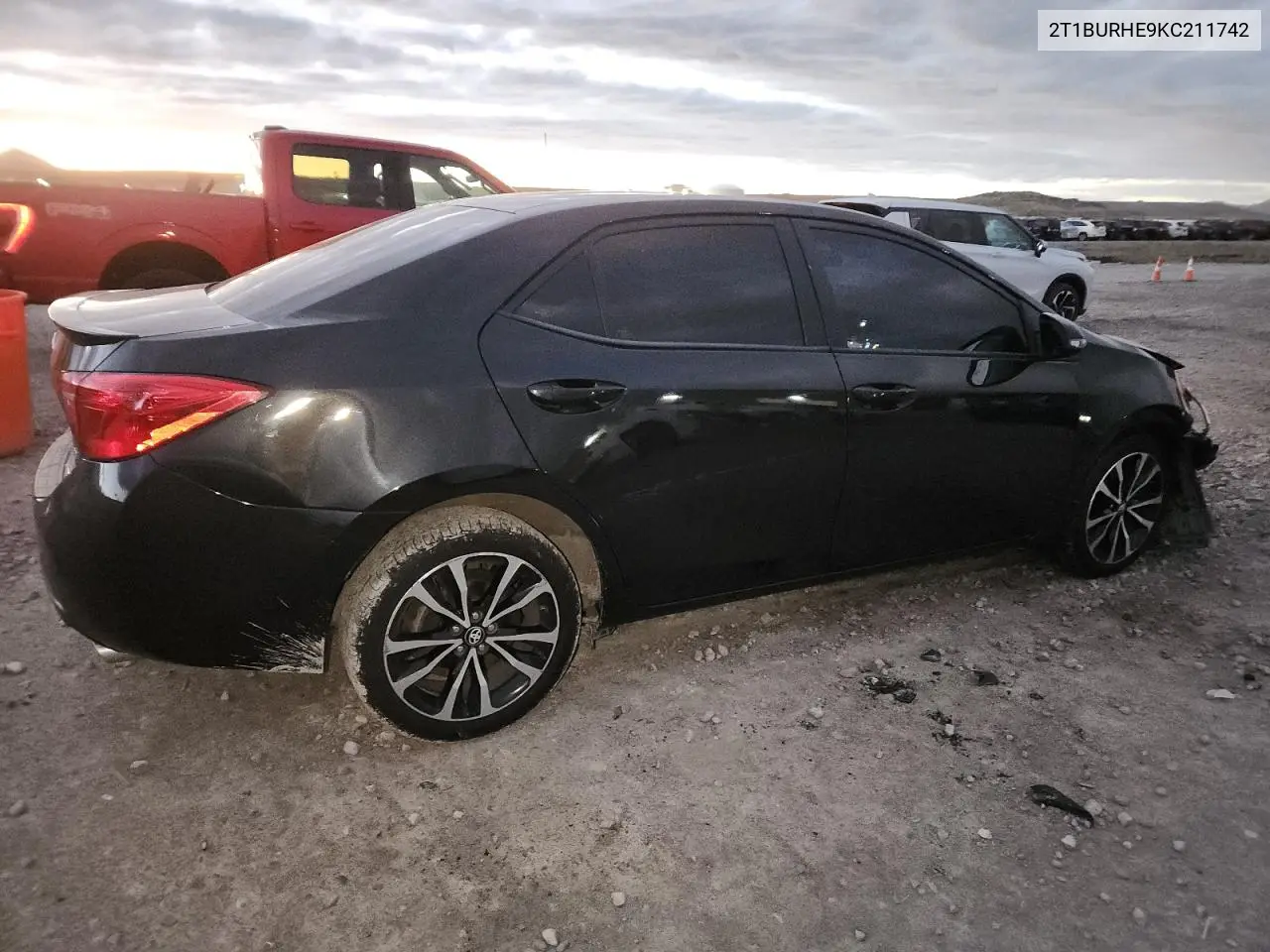 2T1BURHE9KC211742 2019 Toyota Corolla L