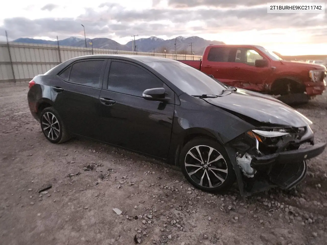 2T1BURHE9KC211742 2019 Toyota Corolla L