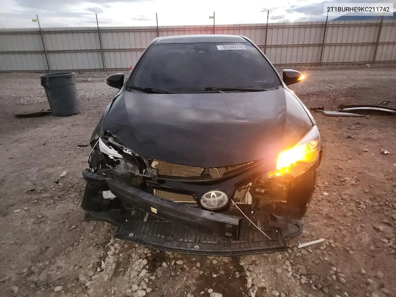 2T1BURHE9KC211742 2019 Toyota Corolla L