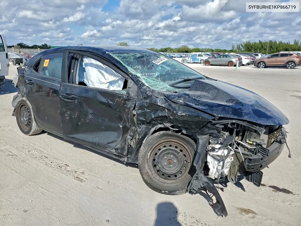 5YFBURHE1KP866719 2019 Toyota Corolla L