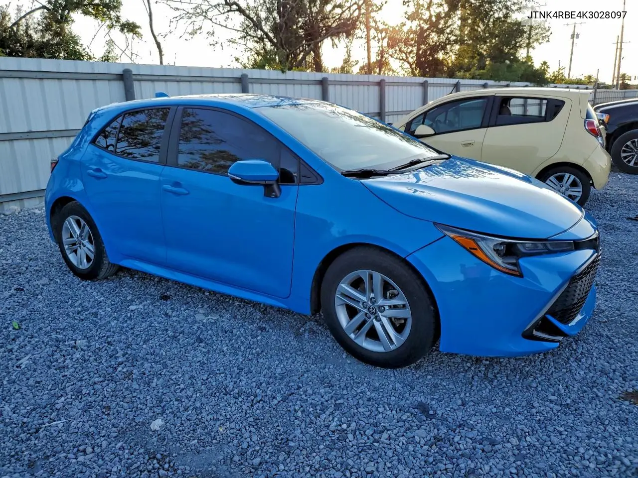 JTNK4RBE4K3028097 2019 Toyota Corolla Se