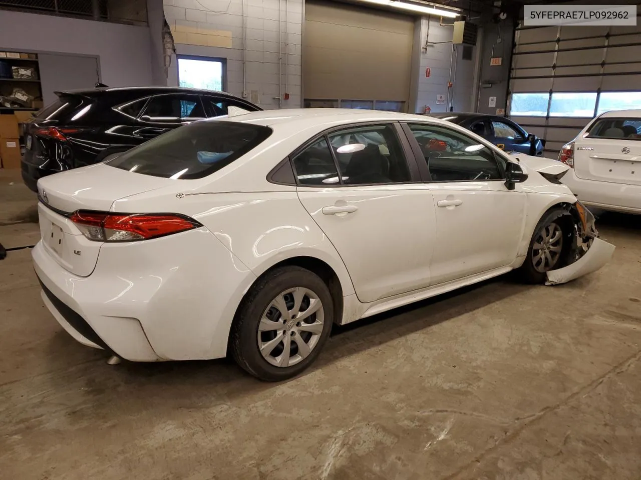 5YFEPRAE7LP092962 2020 Toyota Corolla Le