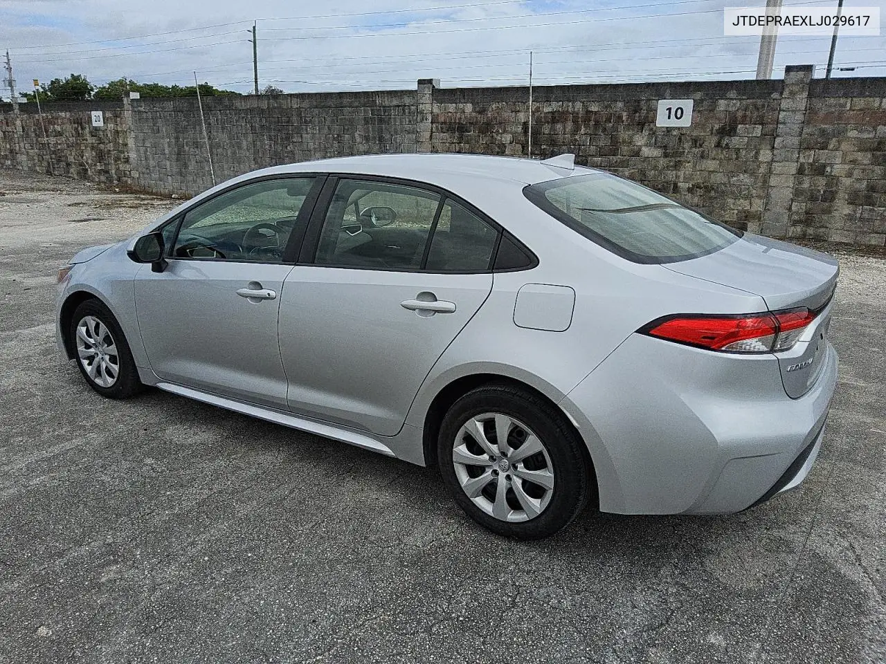 JTDEPRAEXLJ029617 2020 Toyota Corolla Le