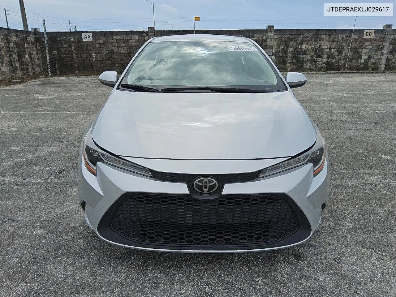 JTDEPRAEXLJ029617 2020 Toyota Corolla Le