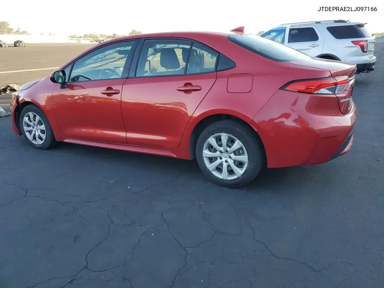 JTDEPRAE2LJ097166 2020 Toyota Corolla Le