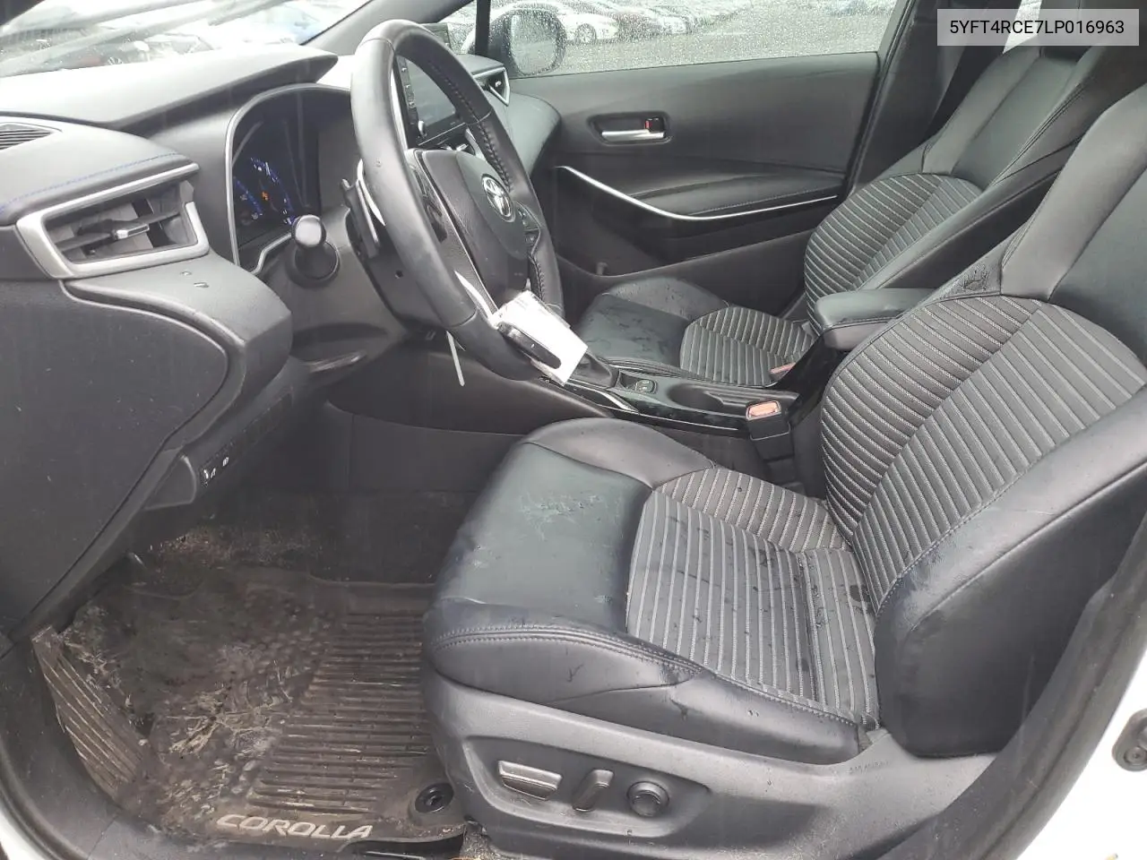 5YFT4RCE7LP016963 2020 Toyota Corolla Xse