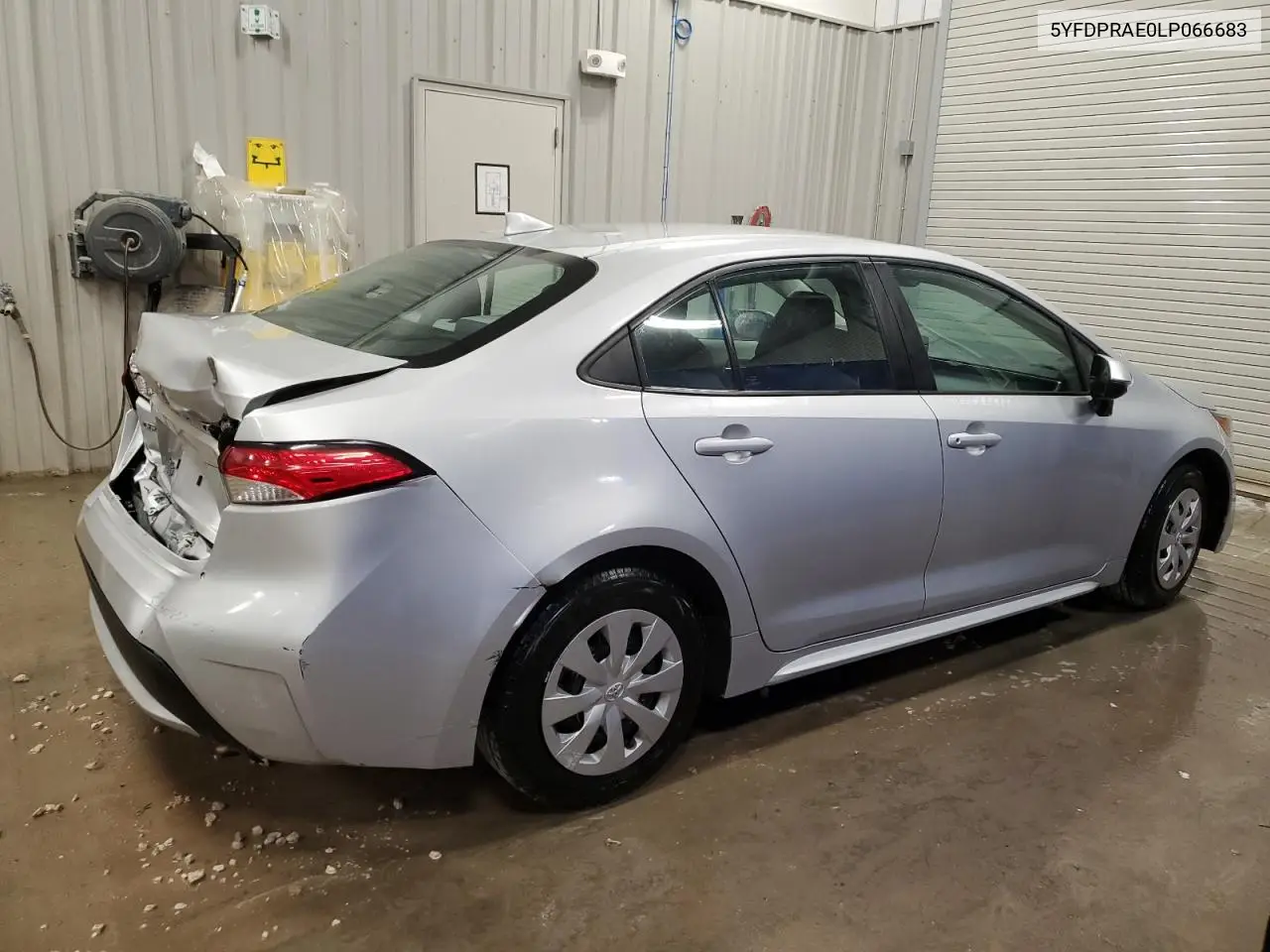 5YFDPRAE0LP066683 2020 Toyota Corolla L
