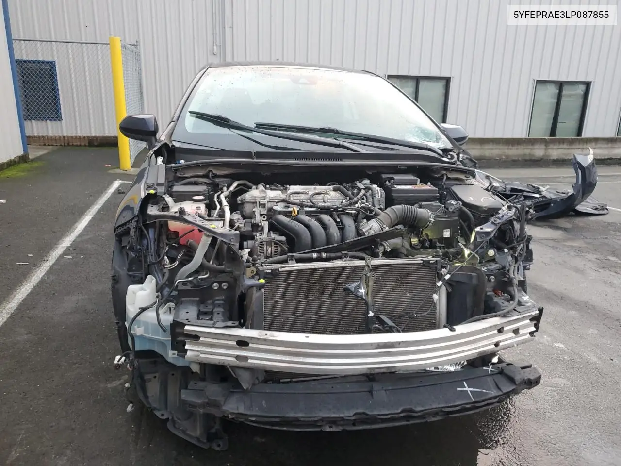 5YFEPRAE3LP087855 2020 Toyota Corolla Le