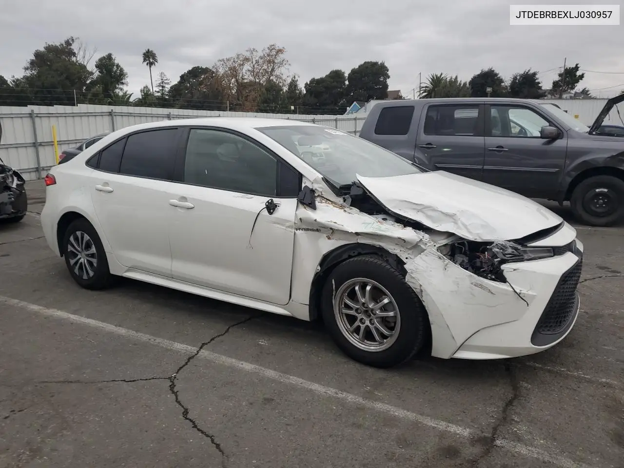 JTDEBRBEXLJ030957 2020 Toyota Corolla Le