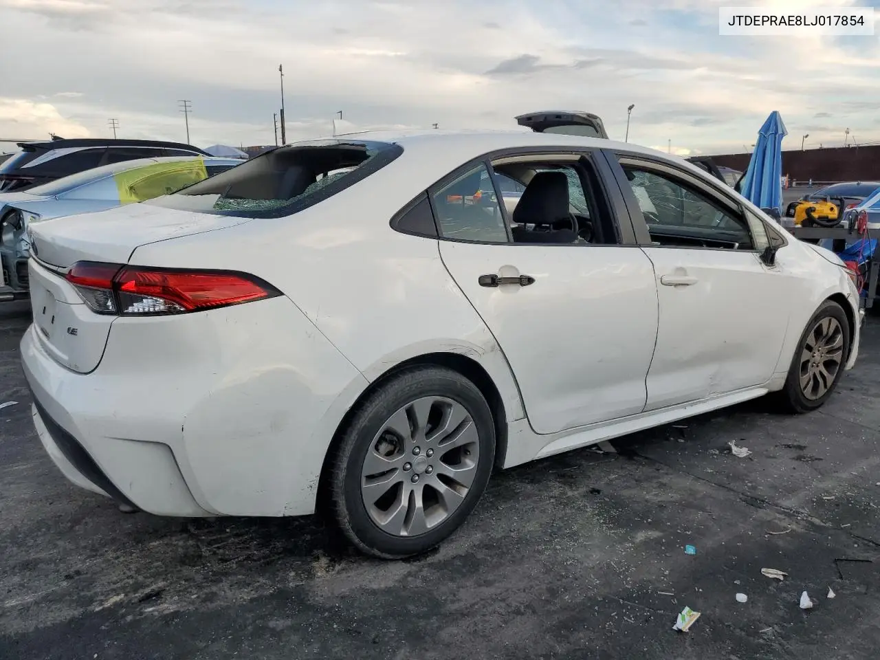 JTDEPRAE8LJ017854 2020 Toyota Corolla Le