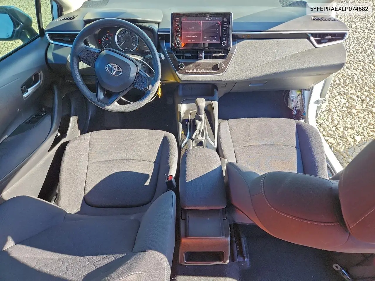 5YFEPRAEXLP074682 2020 Toyota Corolla Le