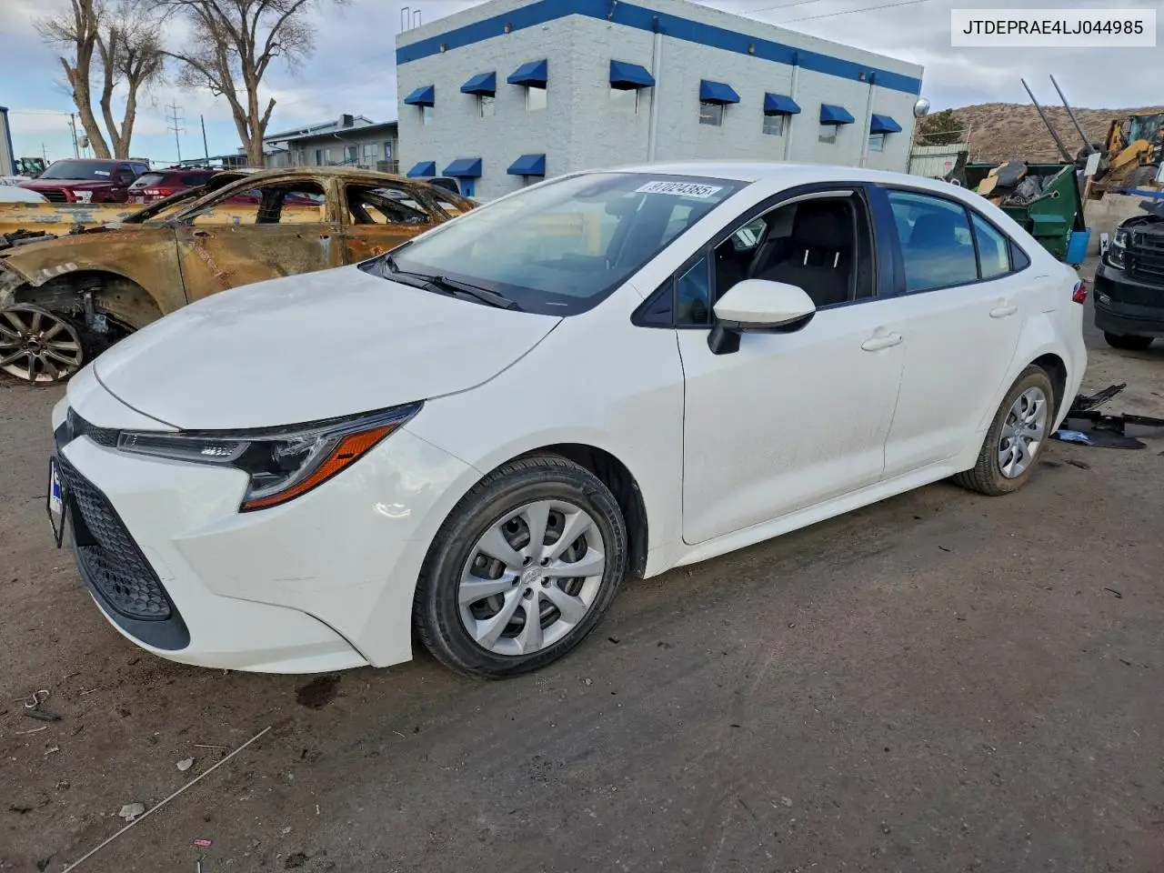 JTDEPRAE4LJ044985 2020 Toyota Corolla Le