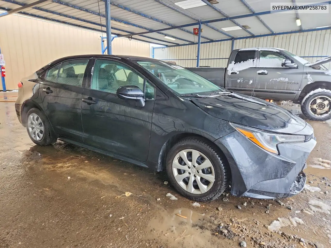5YFEPMAEXMP258783 2021 Toyota Corolla Le