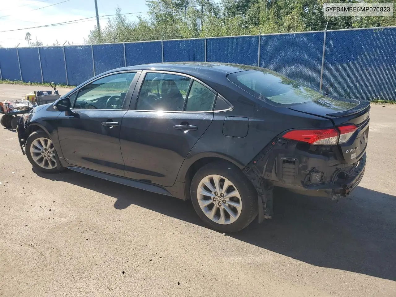 5YFB4MBE6MP070823 2021 Toyota Corolla Se