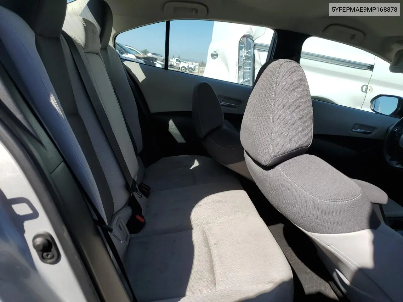 5YFEPMAE9MP168878 2021 Toyota Corolla Le