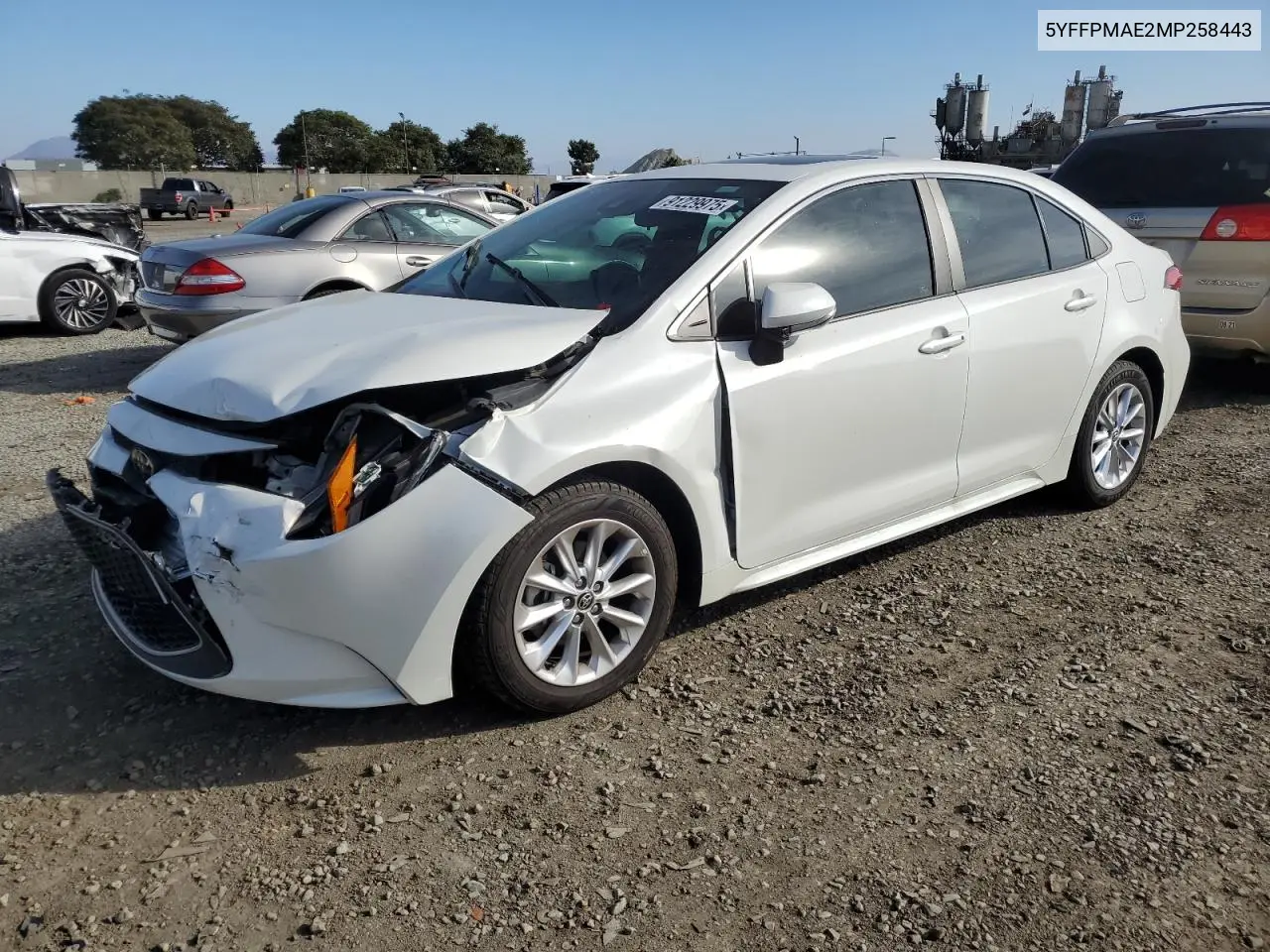 5YFFPMAE2MP258443 2021 Toyota Corolla Xle