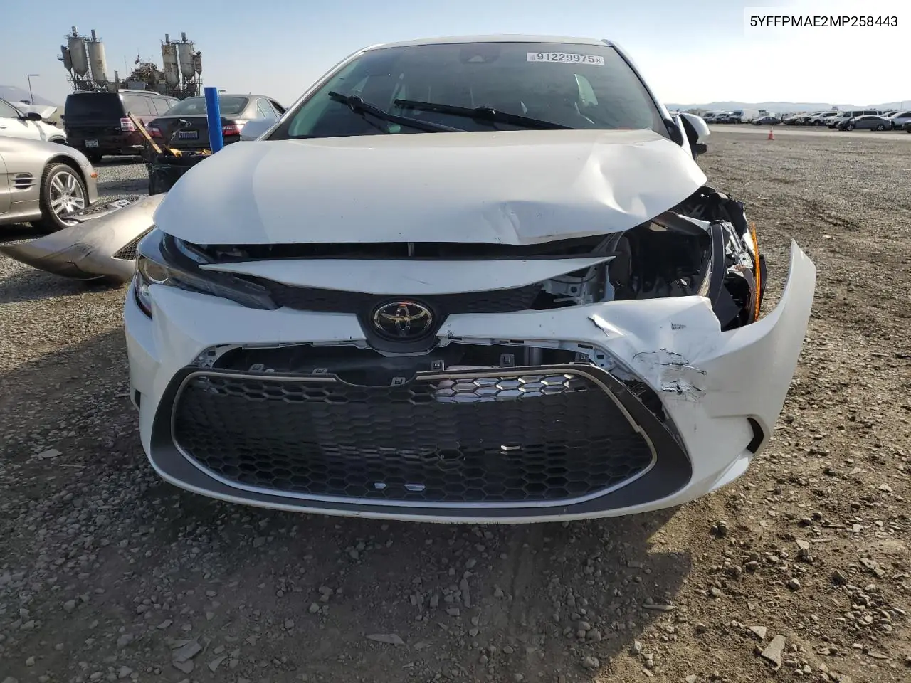 5YFFPMAE2MP258443 2021 Toyota Corolla Xle