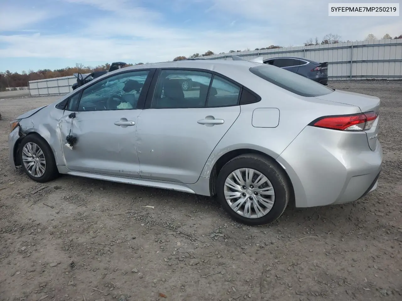 5YFEPMAE7MP250219 2021 Toyota Corolla Le