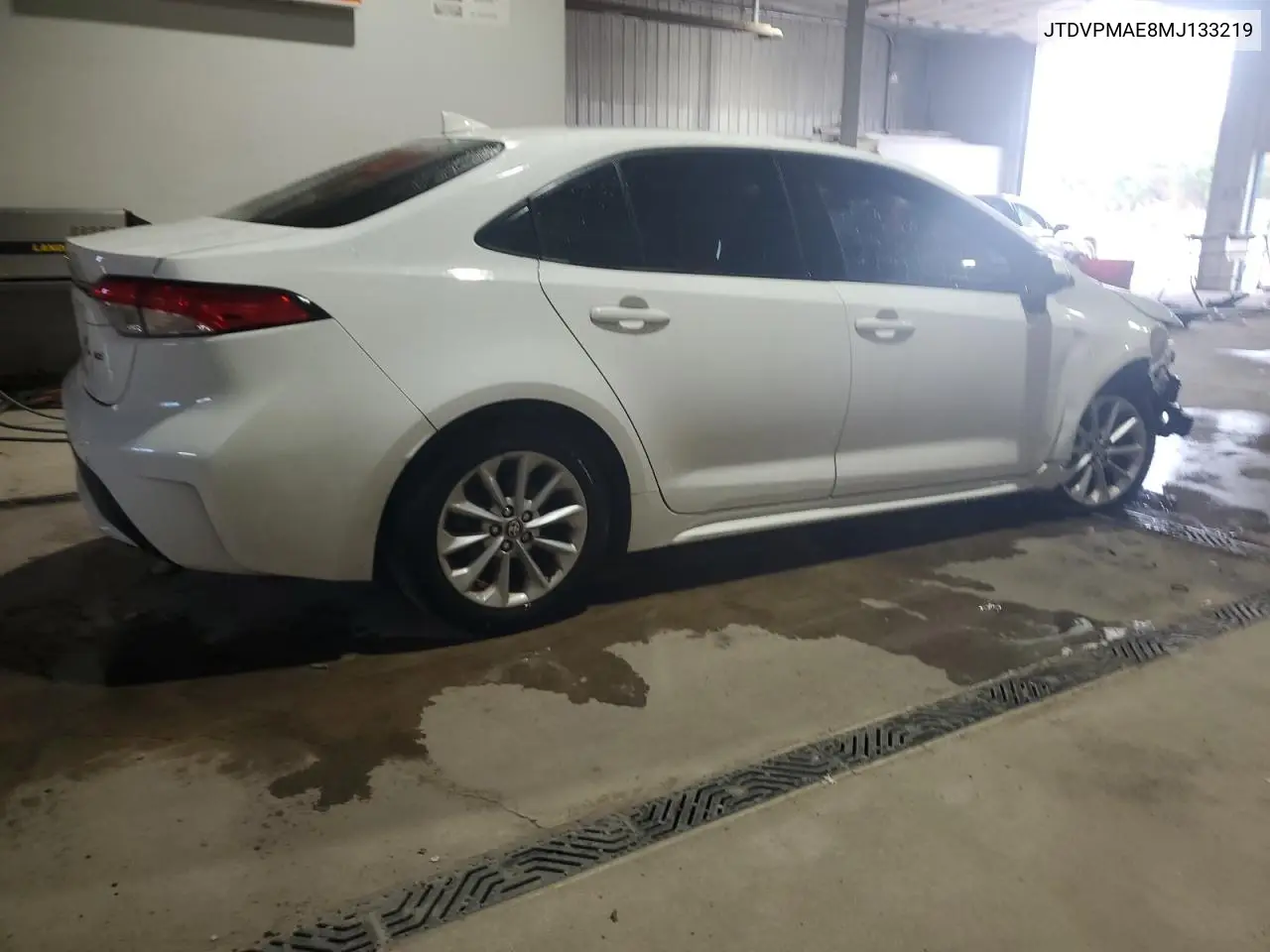 JTDVPMAE8MJ133219 2021 Toyota Corolla Le