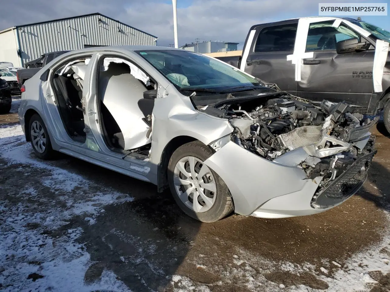 5YFBPMBE1MP257765 2021 Toyota Corolla Le